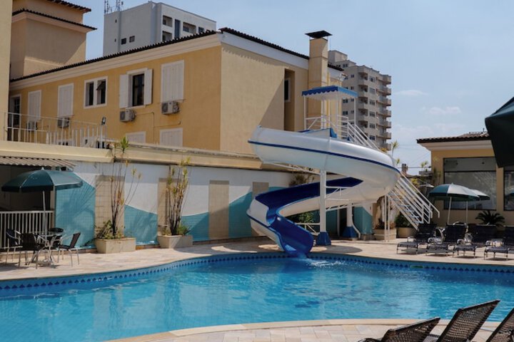 Pool 89 of 175