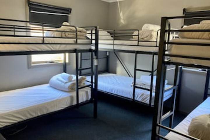 Room 49 of 243