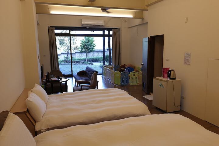 Room 21 of 82