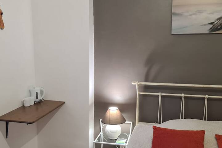 Room 48 of 111