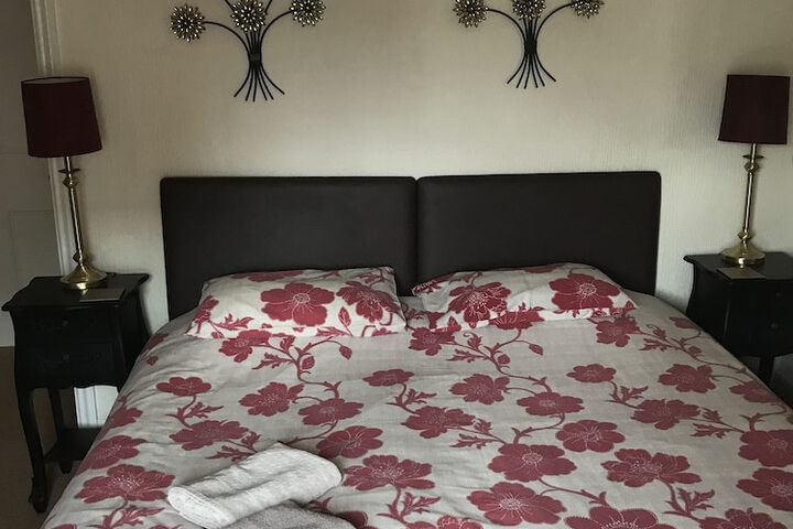 Room 10 of 38