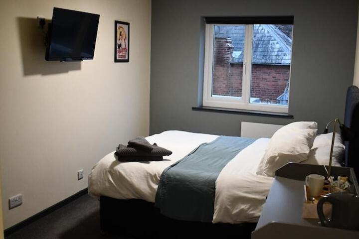 Room 6 of 21