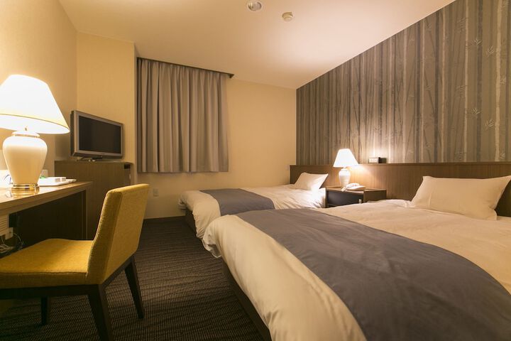Room 15 of 50