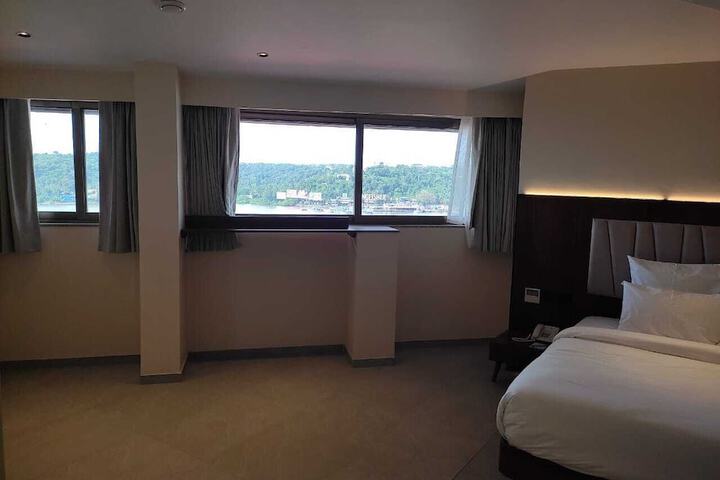 Room 5 of 57