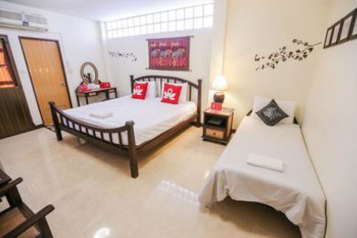 Room 26 of 84