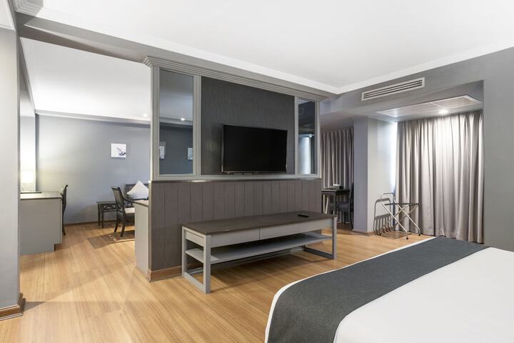 Room 15 of 88
