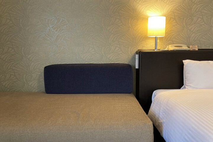 Room 11 of 31