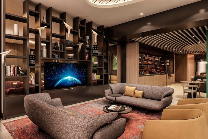 Lobby lounge