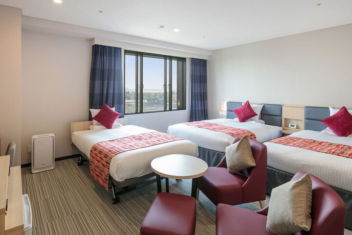 Room 4 of 123