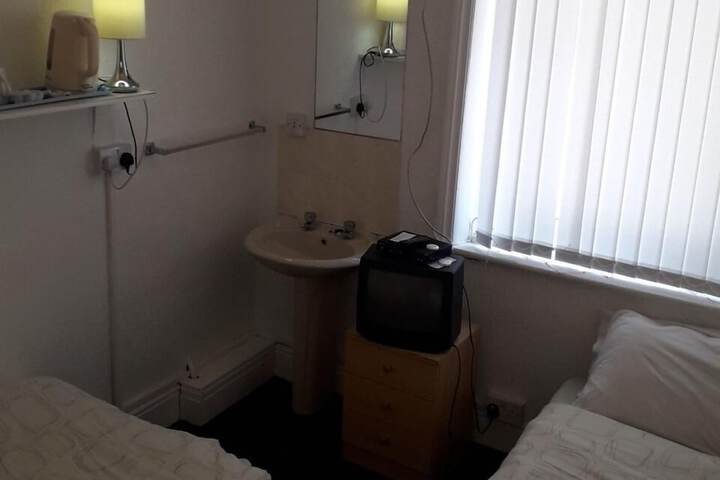 Room 7 of 40