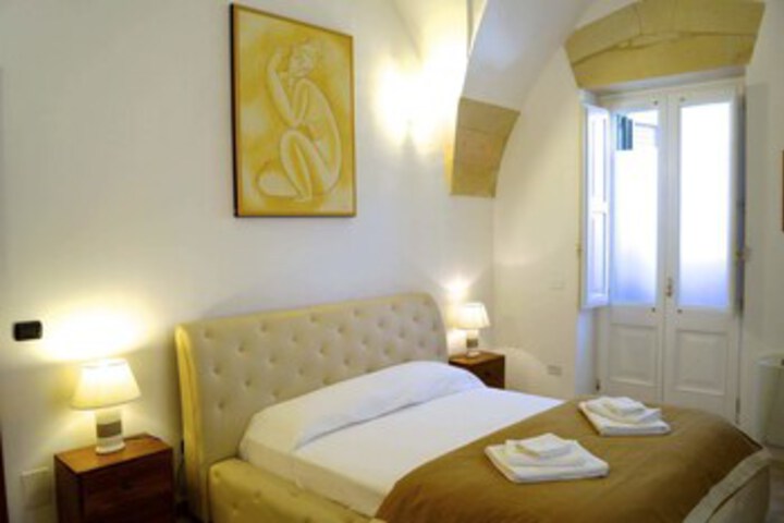 Room 6 of 45