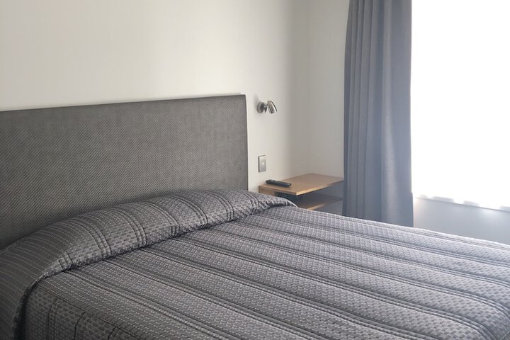 Room 12 of 37