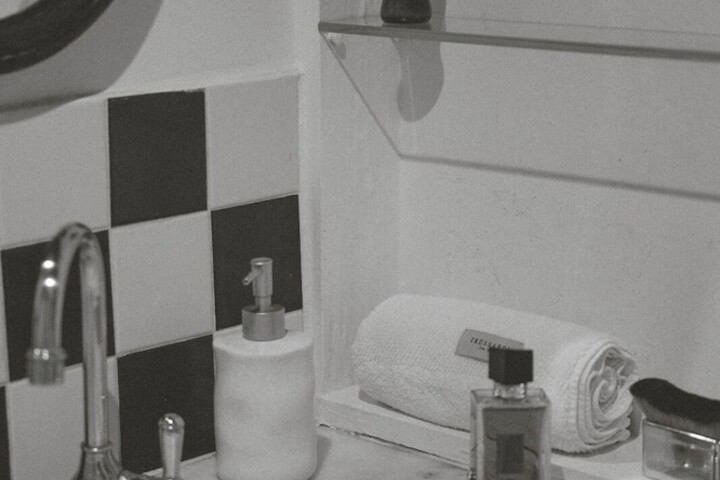 Room 45 of 76