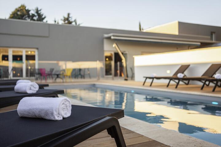 Pools & Facilities