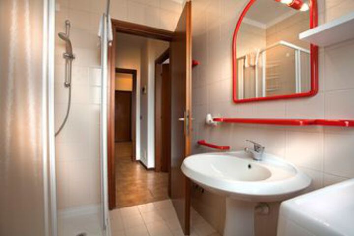 Room 2 of 15