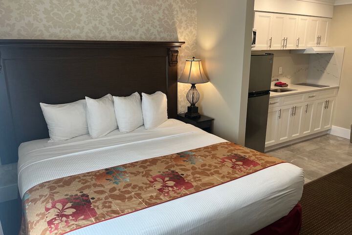 Room 16 of 50