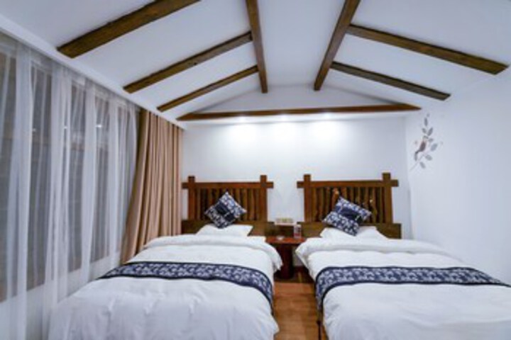 Room 34 of 44