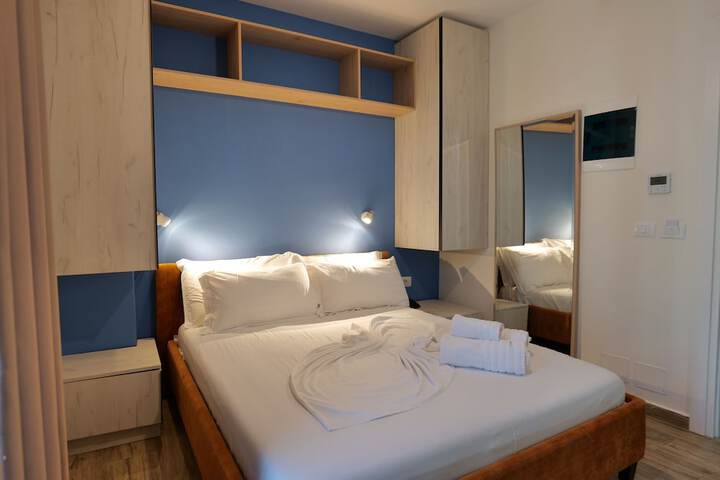 Room 26 of 126