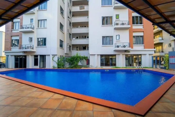 Pool 18 of 27