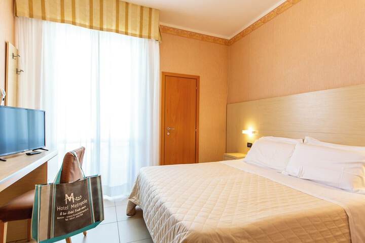 Room 42 of 86