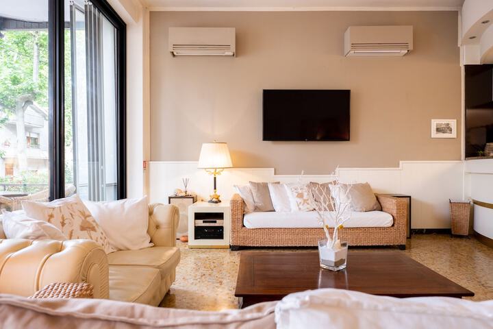De La Ville Boutique Hotel in Cattolica