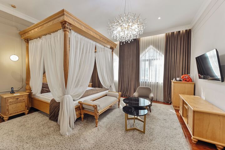Room 5 of 67