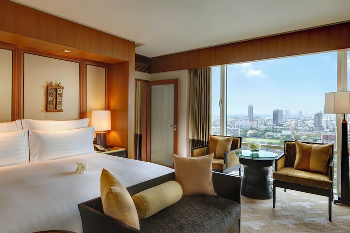 Room 18 of 90