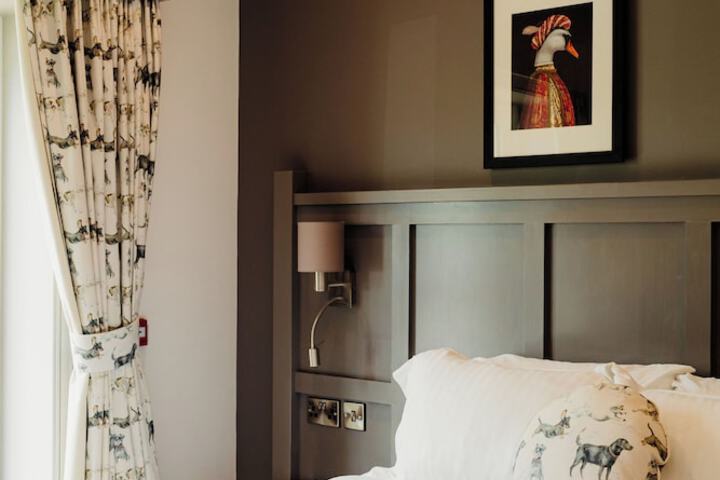Room 12 of 34