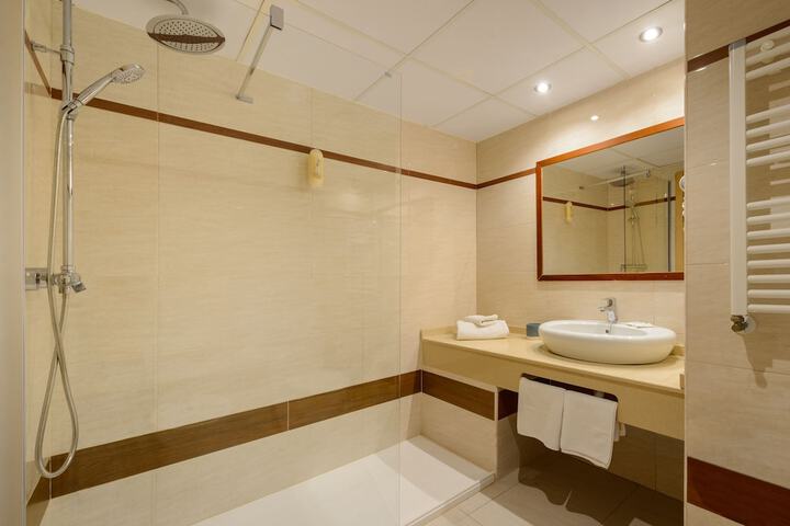 Bath Interior