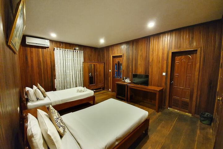 Room 3 of 38