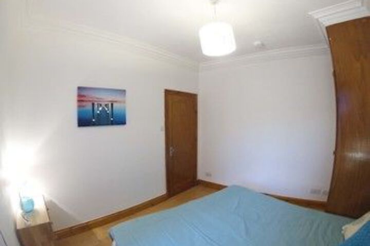 Room 9 of 28