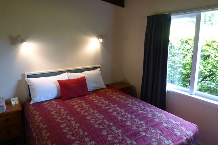 Room 2 of 42