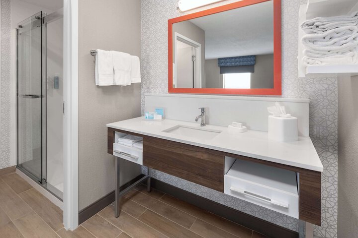 Bathroom shower