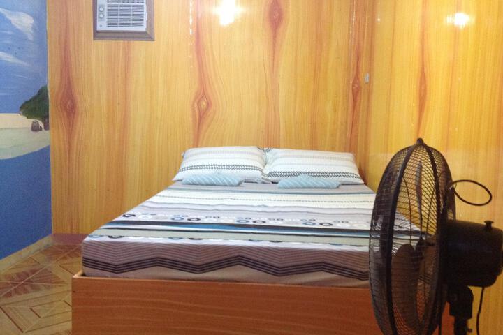 Room 2 of 6