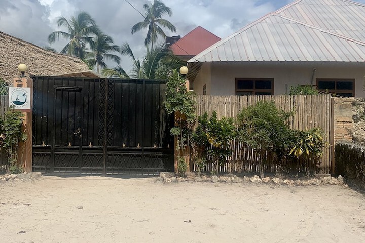 Property Grounds 27 of 30