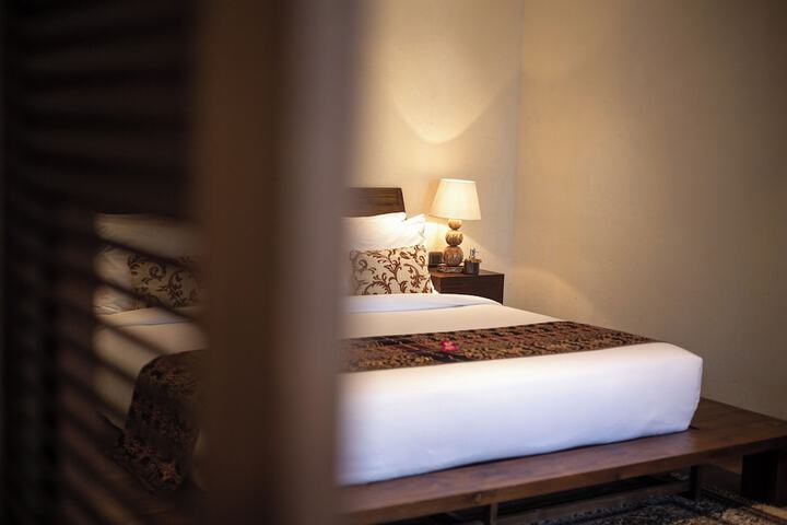 Room 48 of 212