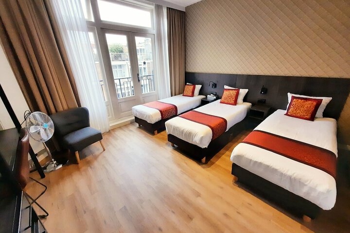Room 9 of 45