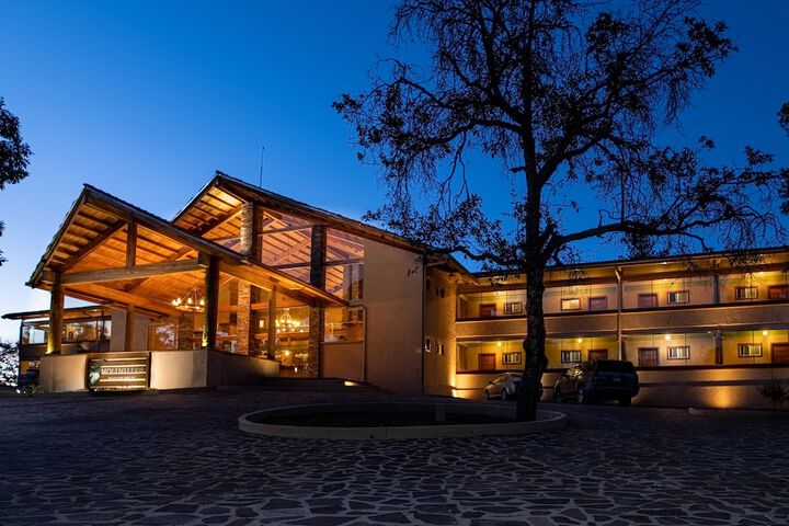 Hero Image 1 of 62