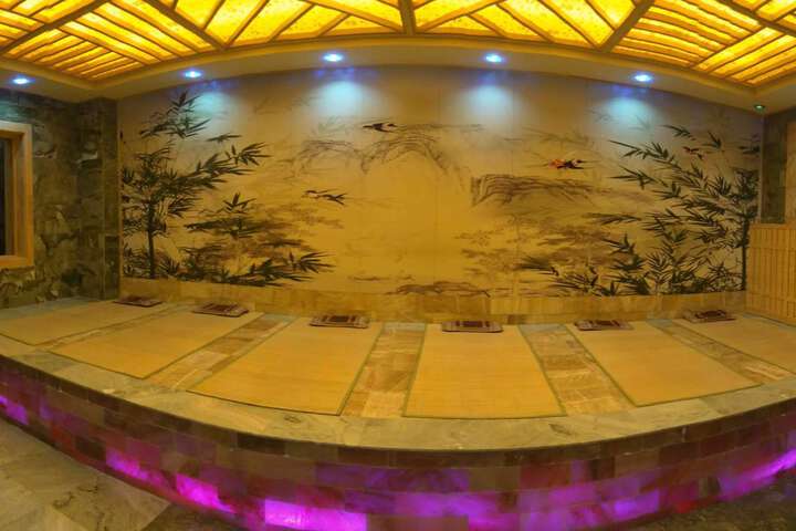 Zhalantun Shenghe Shuihui Bath Hotel
