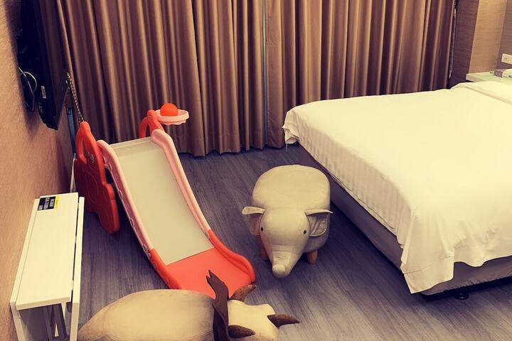 Room 20 of 40