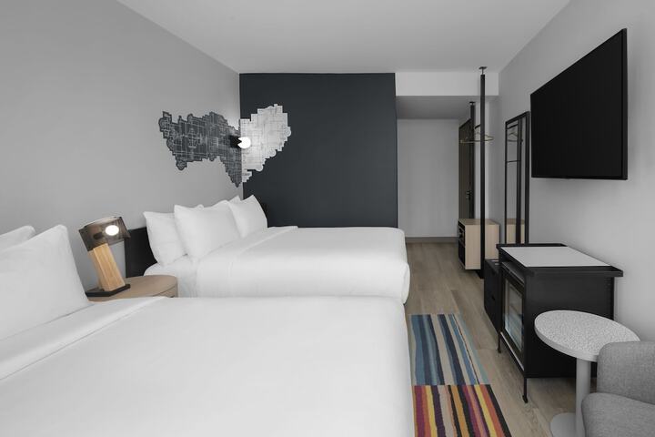 Room 8 of 30