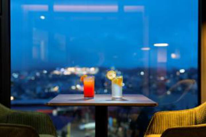 Dining 2 of 23