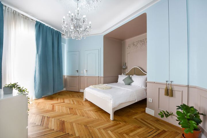 Room 49 of 62