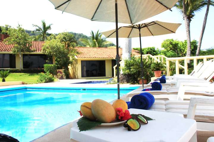 Hotel with Pool