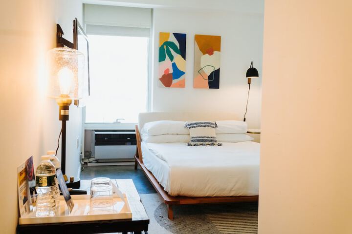 Room 6 of 52