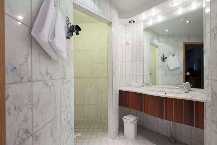 Bath Interior