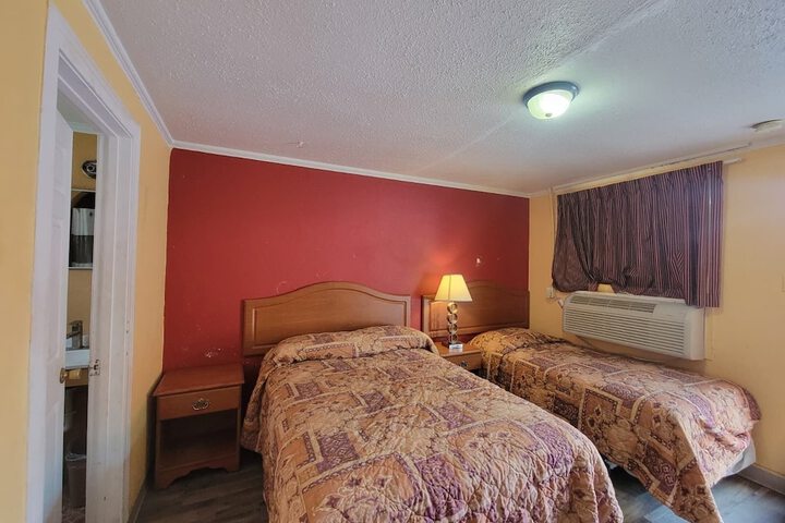 Room 19 of 51