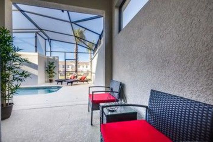 Pool 18 of 24