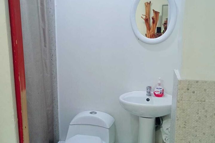 Room 8 of 13