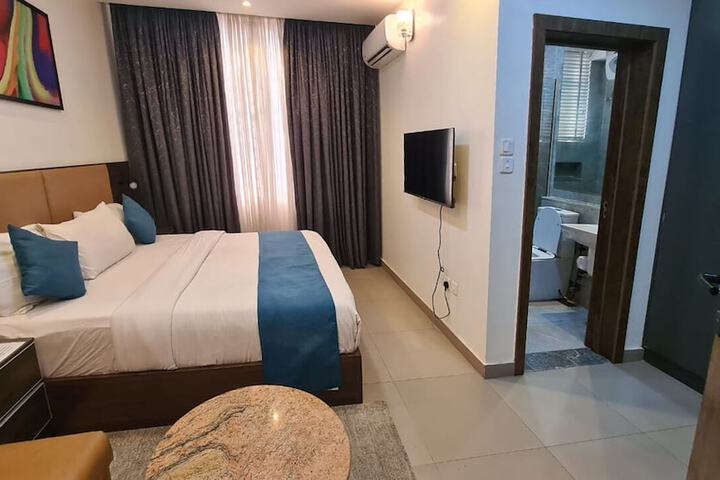 Room 4 of 26